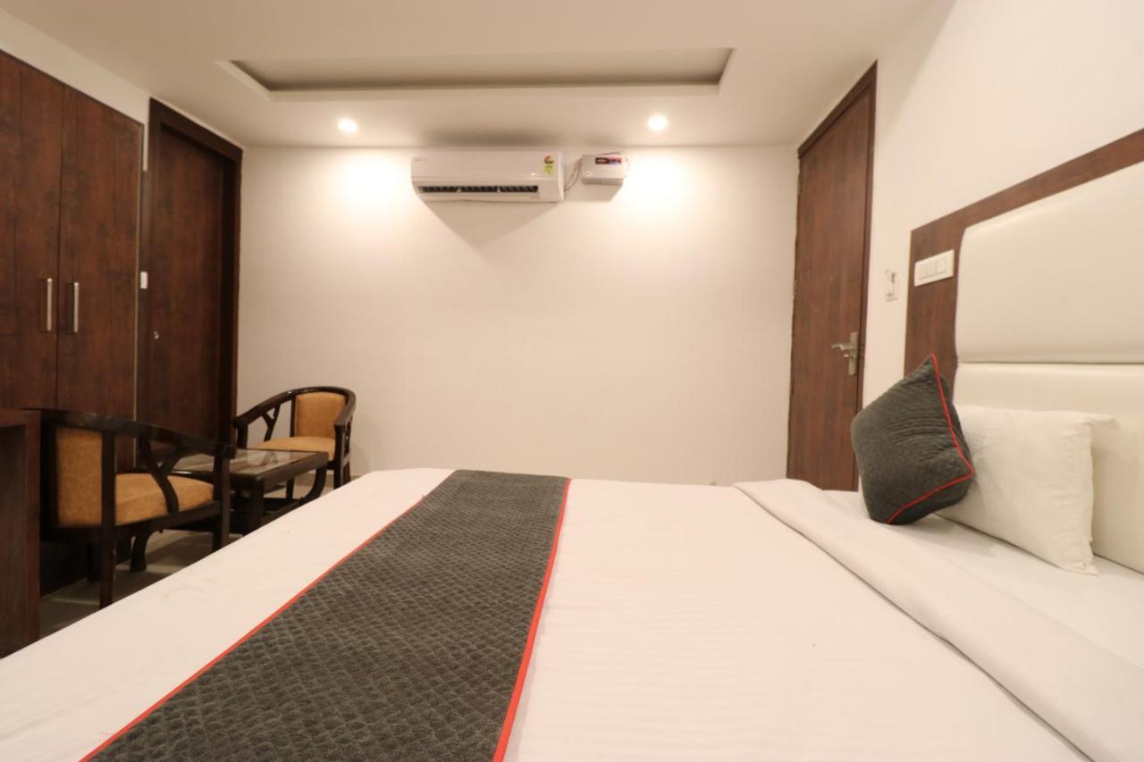 Hotel Tark Inn Near Igi Airport Új-Delhi Kültér fotó